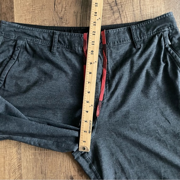 O’Neill Hybrid charcoal black/grey Shorts size 36 with front & back zip pockets - Picture 8 of 14